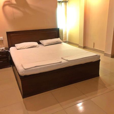 Babar House Hotell Faisalabad Eksteriør bilde