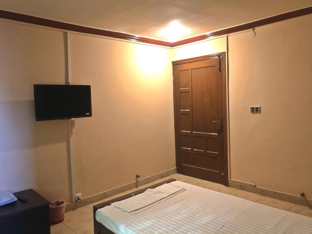 Babar House Hotell Faisalabad Eksteriør bilde